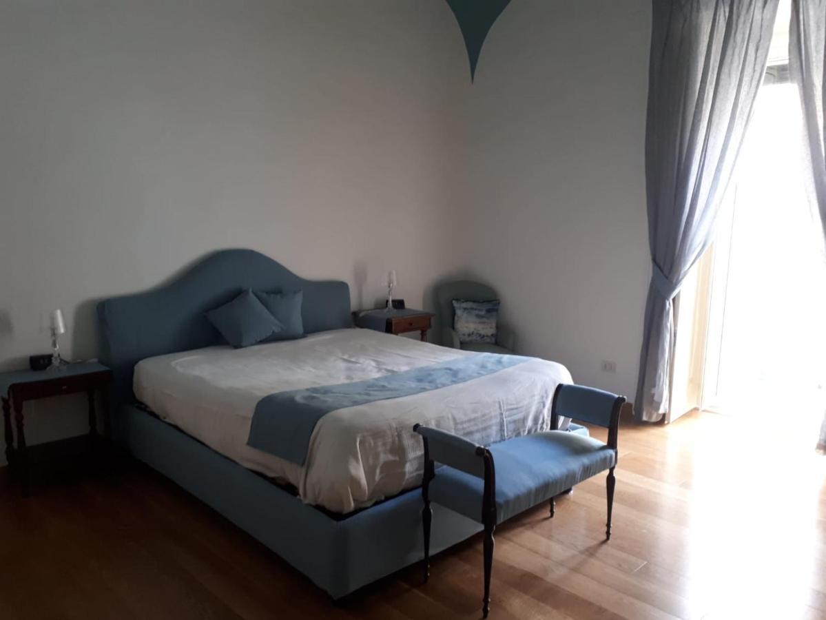 Suite Mari Naples Exterior photo